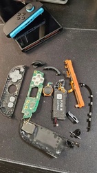 Joy-Con 2 розібрали: що змінилося всередині нових контролерів?