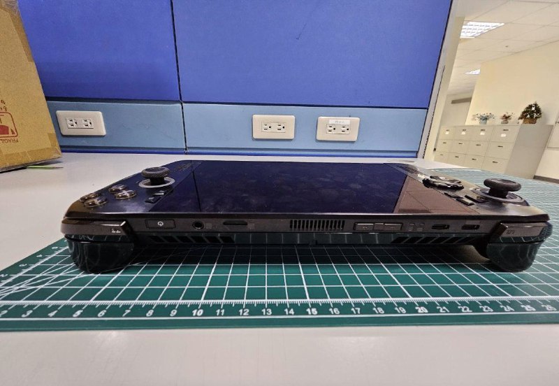 Світлини портативної консолі Xbox потрапили в мережу