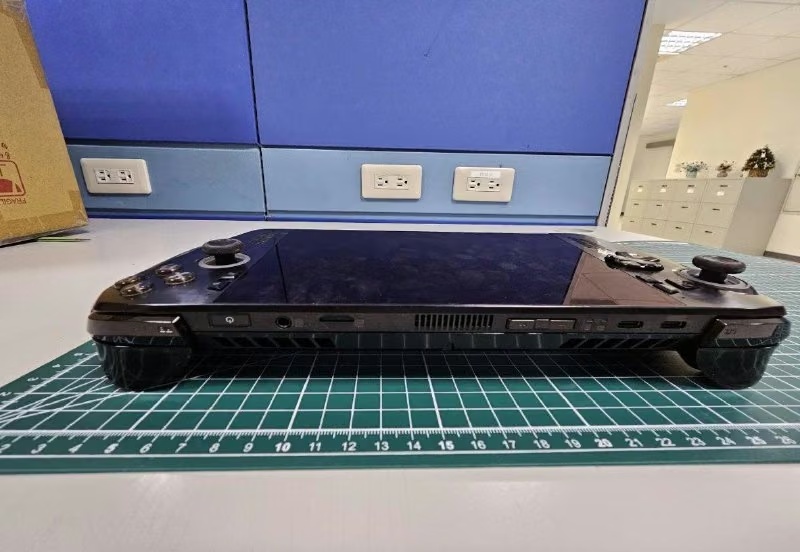 Світлини портативної консолі Xbox потрапили в мережу