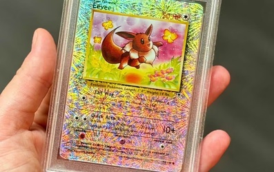 Рідкісну картку Pokémon TCG з Іві продали за рекордні $66 000