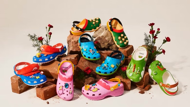 Колекція взуття Crocs x Super Mario офіційно надійшла у продаж