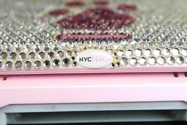 Рідкісну Nintendo DS з кристалами Swarovski виставлять на аукціон