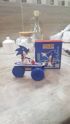 Нові іграшки в McDonald's Happy Meal