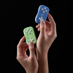 8bitdo представила нові компактні міні-геймпади