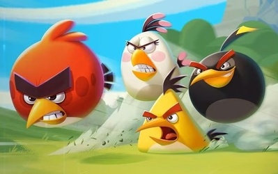 Angry Birds завітають до Two Point Museum у новому весняному оновленні
